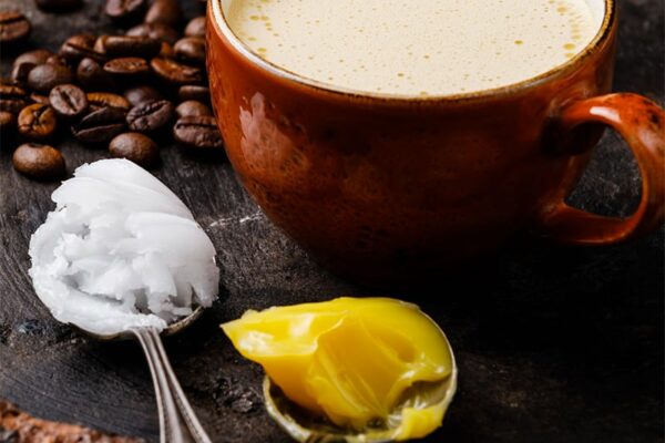 https://www.cookedandloved.com/wp-content/uploads/2014/11/homemade-bulletproof-coffee-coconut-oil-1-600x400.jpg